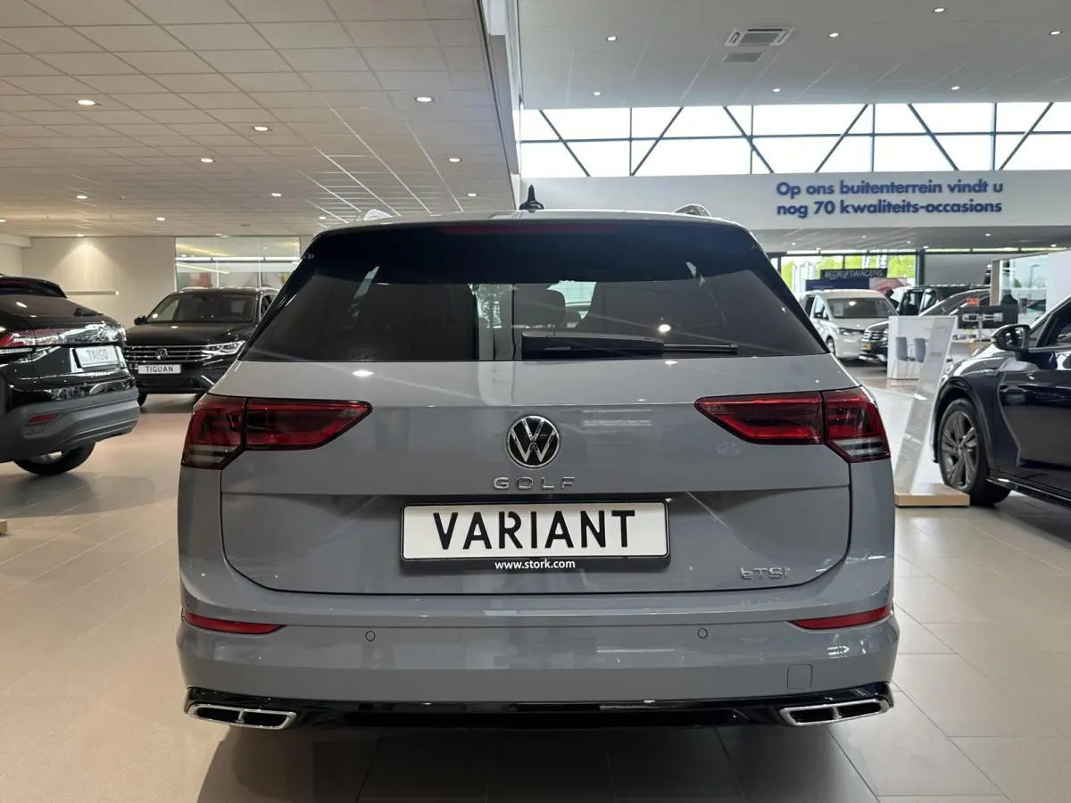 1.5 eTSI R-Line Business+ | Panoramisch dak | Harman & Kardon Audio | Camera | Elektrische achterklep | Heads-up display |