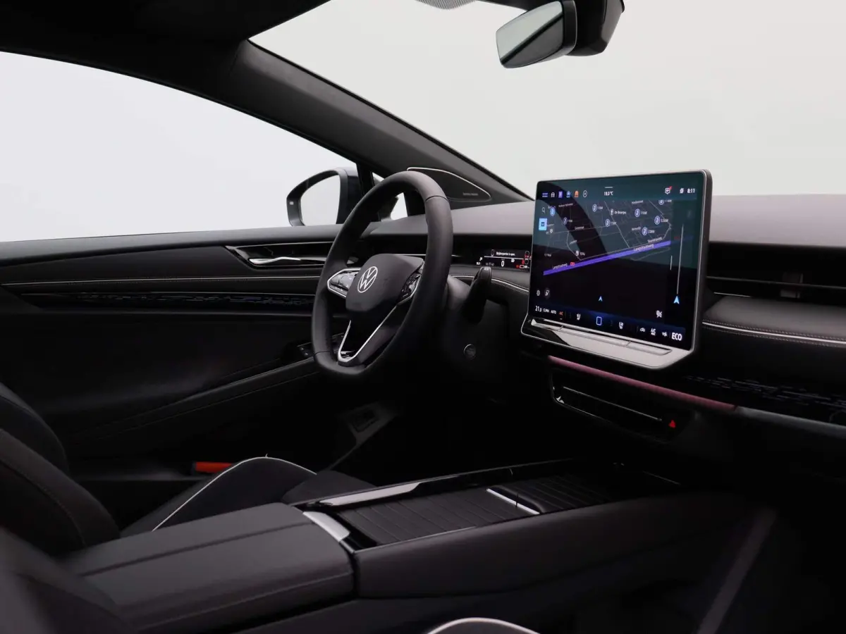 Pro Business 77 kWh 286 PK | 360 Graden Camera | Harman Kardon | Ergo-Active Voorstoelen | 20'' Montreal Velgen | Dodehoeksensoren | Stoelverwarming Voor + Achter | Driving Profiles |