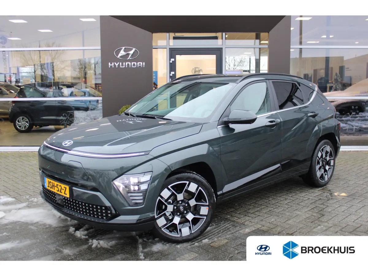 Premium 65.4 kWh | Wit leder | 360 camera | Elektrische bedienbare voorstoelen | | Achterstoelen verwarmd | Airco (automatisch) | Audio installatie premium