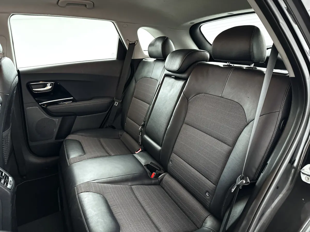 1.6 GDi Hybrid First Edition | Cruise Control | Airco | Carplay