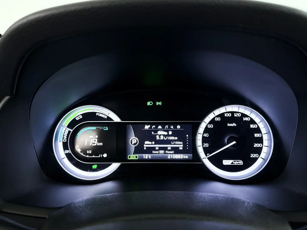 1.6 GDi Hybrid First Edition | Cruise Control | Airco | Carplay