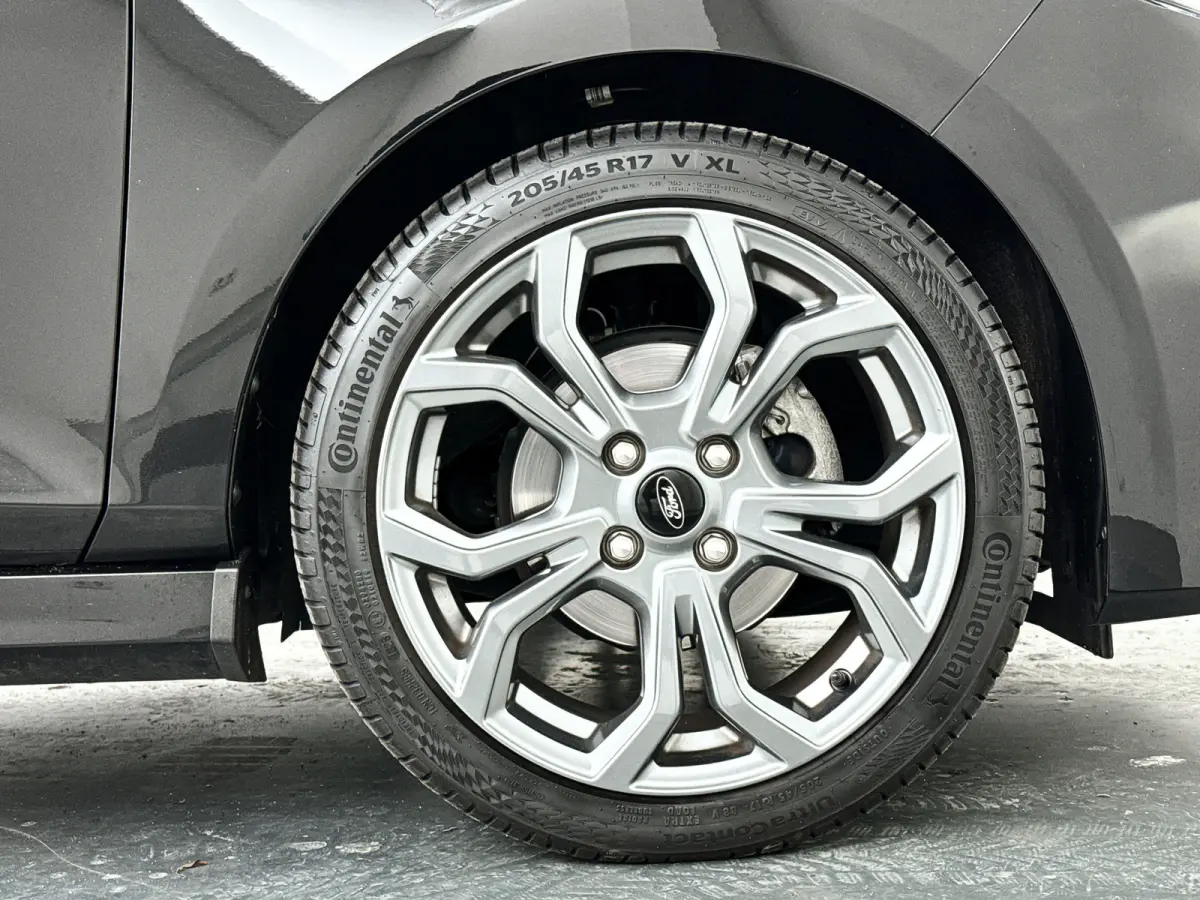 1.0 EcoBoost ST-Line | Parkeersensoren achter | Cruise control | Airco