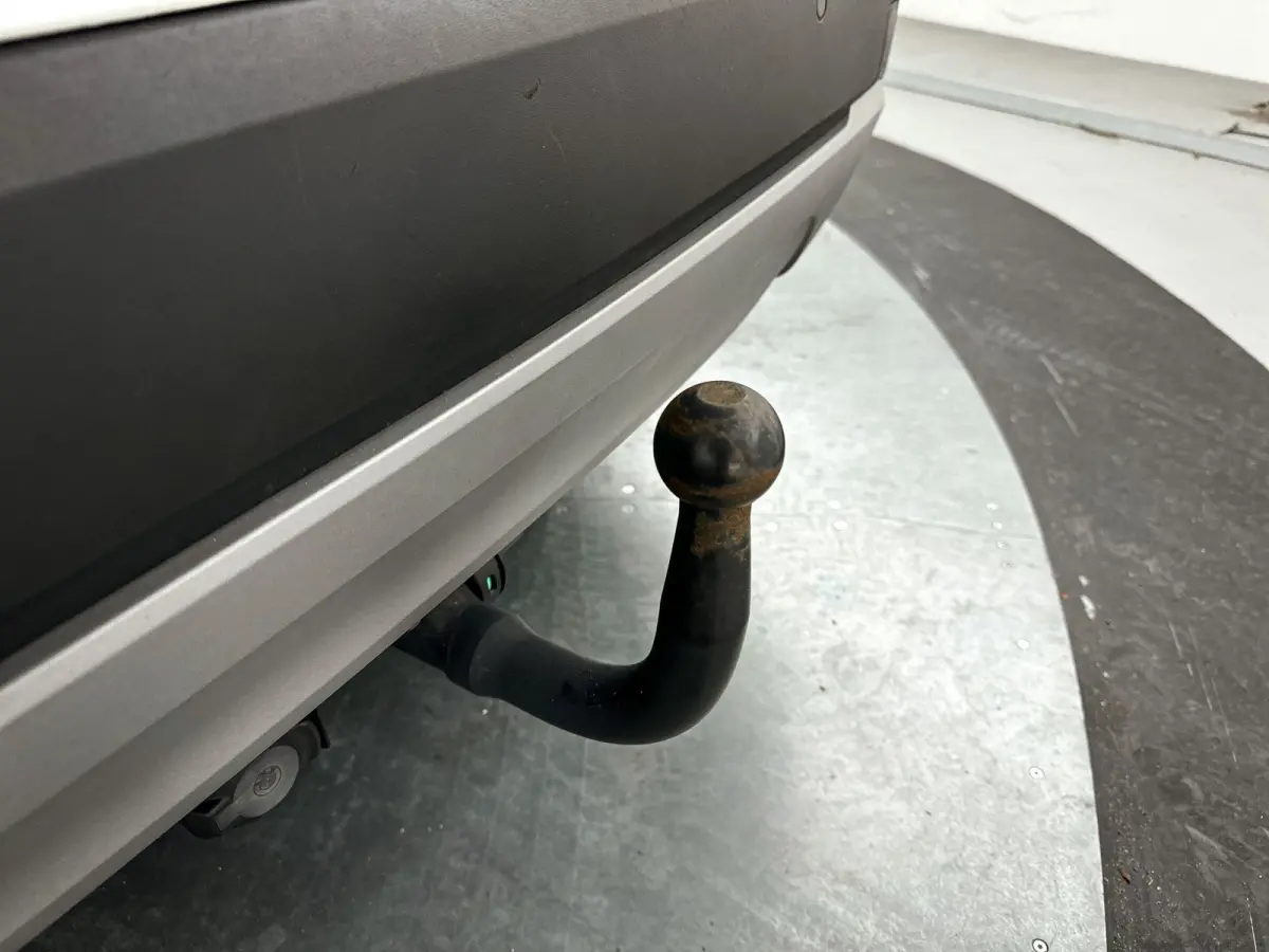 sDrive18i | Parkeercamera | Navigatie