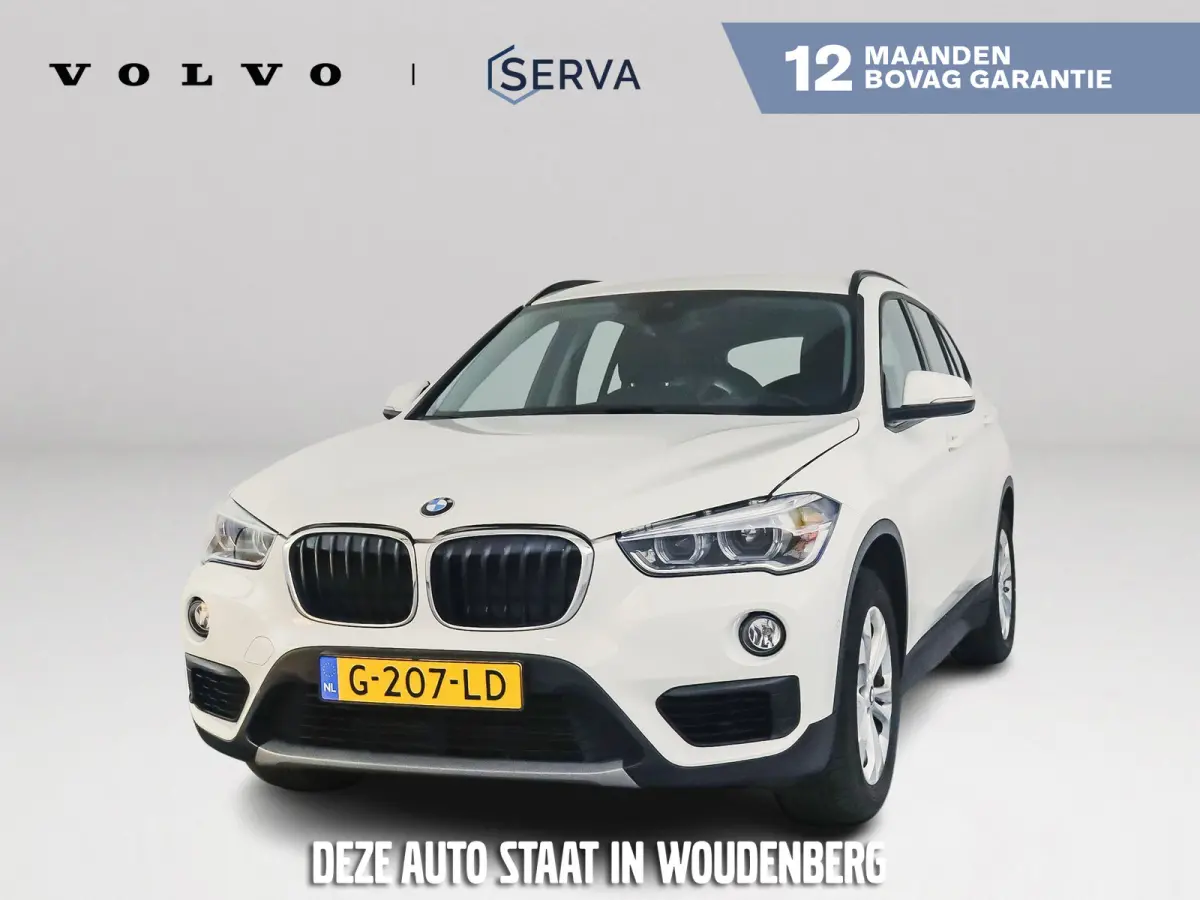 sDrive18i | Parkeercamera | Navigatie