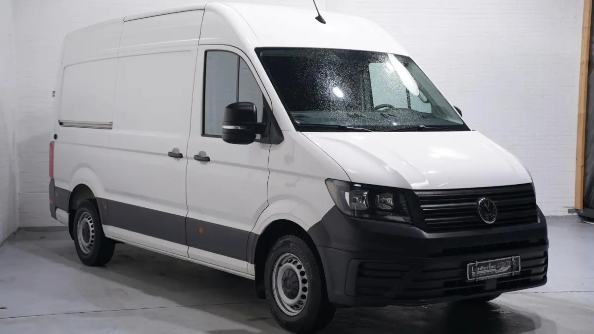 2.0 TDI 140 pk L3H3 Airco, App Connect 270 Graden Deuren, Laadruimte Pakket, Opstap achter, 3-Zits