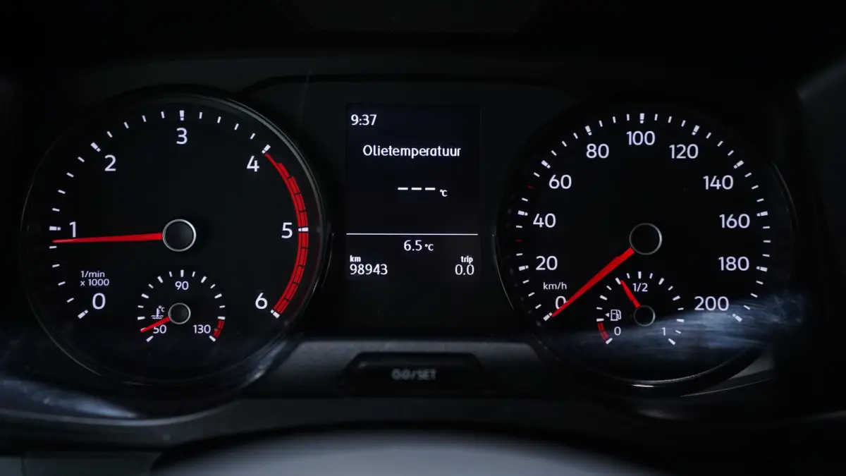 2.0 TDI 140 pk L3H3 Airco, App Connect 270 Graden Deuren, Laadruimte Pakket, Opstap achter, 3-Zits