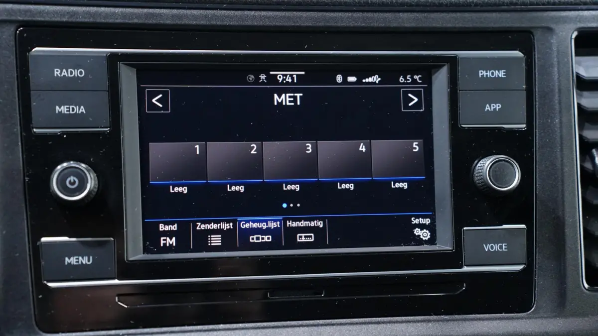 2.0 TDI 140 pk L3H3 Airco, App Connect 270 Graden Deuren, Laadruimte Pakket, Opstap achter, 3-Zits