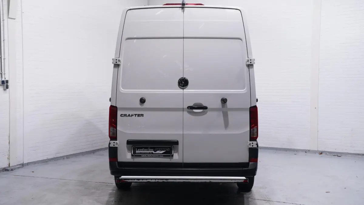 2.0 TDI 140 pk L3H3 Airco, App Connect 270 Graden Deuren, Laadruimte Pakket, Opstap achter, 3-Zits