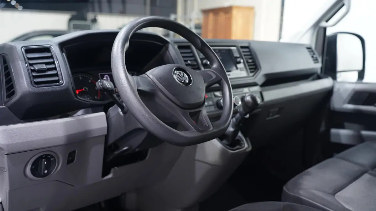2.0 TDI 140 pk L3H3 Airco, App Connect 270 Graden Deuren, Laadruimte Pakket, Opstap achter, 3-Zits