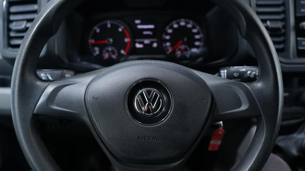 2.0 TDI 140 pk L3H3 Airco, App Connect 270 Graden Deuren, Laadruimte Pakket, Opstap achter, 3-Zits