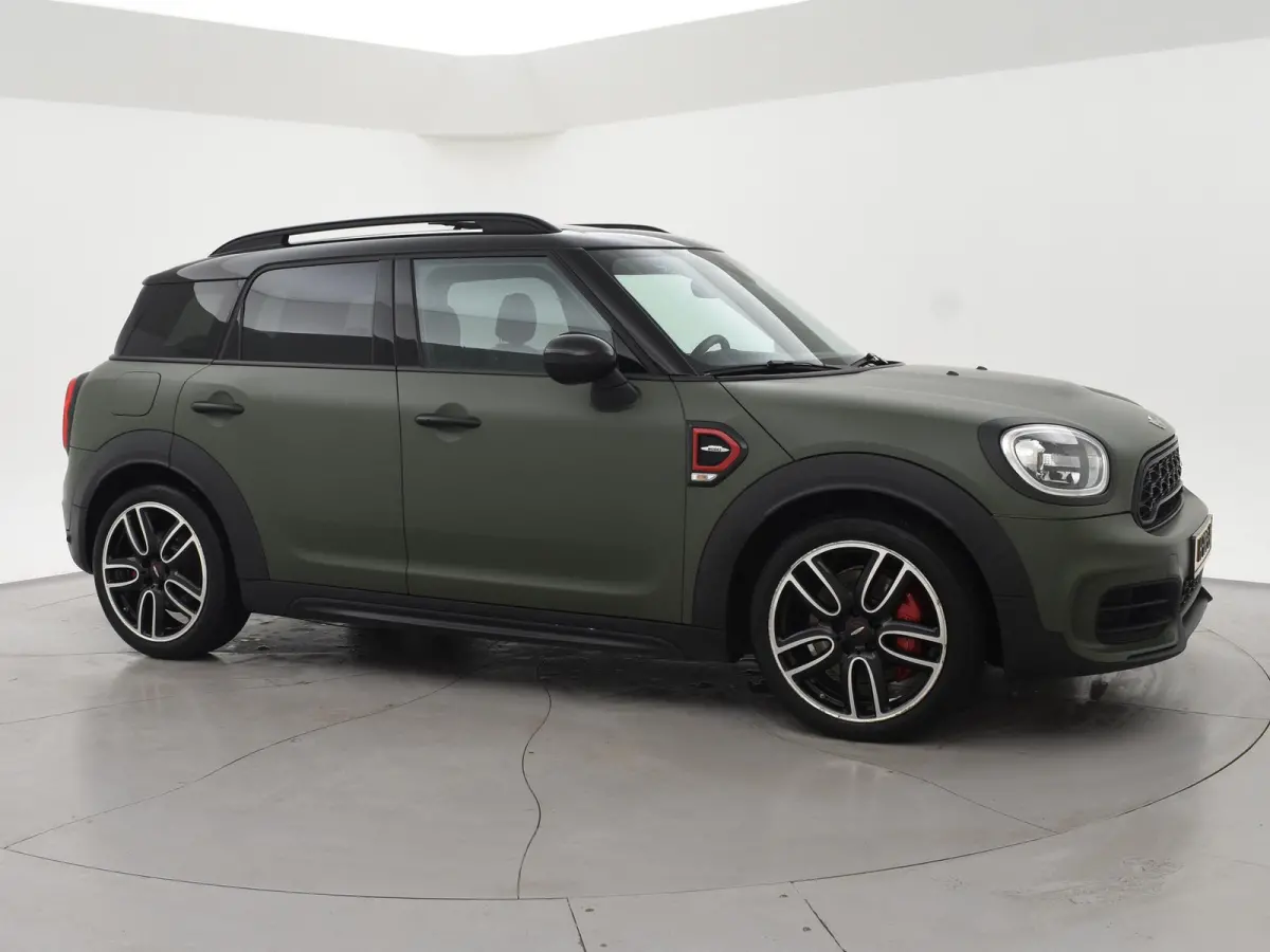 JCW 2.0 JOHN COOPER WORKS 231 PK ALL4 AUT. MAT GROEN + PANORAMA | CAMERA | HEAD-UP | HK | LEDER | STOELVERW.