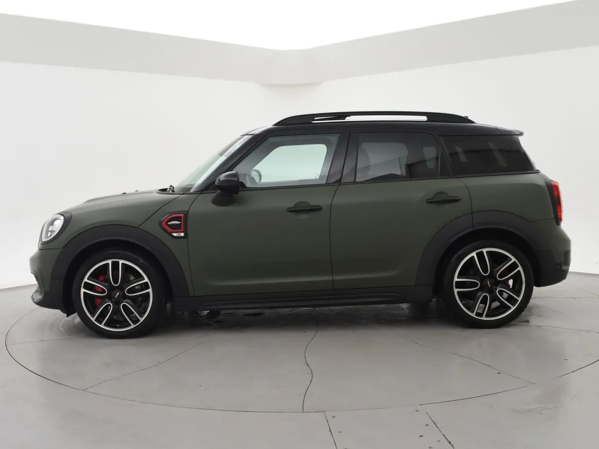 JCW 2.0 JOHN COOPER WORKS 231 PK ALL4 AUT. MAT GROEN + PANORAMA | CAMERA | HEAD-UP | HK | LEDER | STOELVERW.