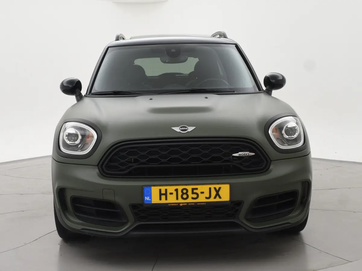 JCW 2.0 JOHN COOPER WORKS 231 PK ALL4 AUT. MAT GROEN + PANORAMA | CAMERA | HEAD-UP | HK | LEDER | STOELVERW.