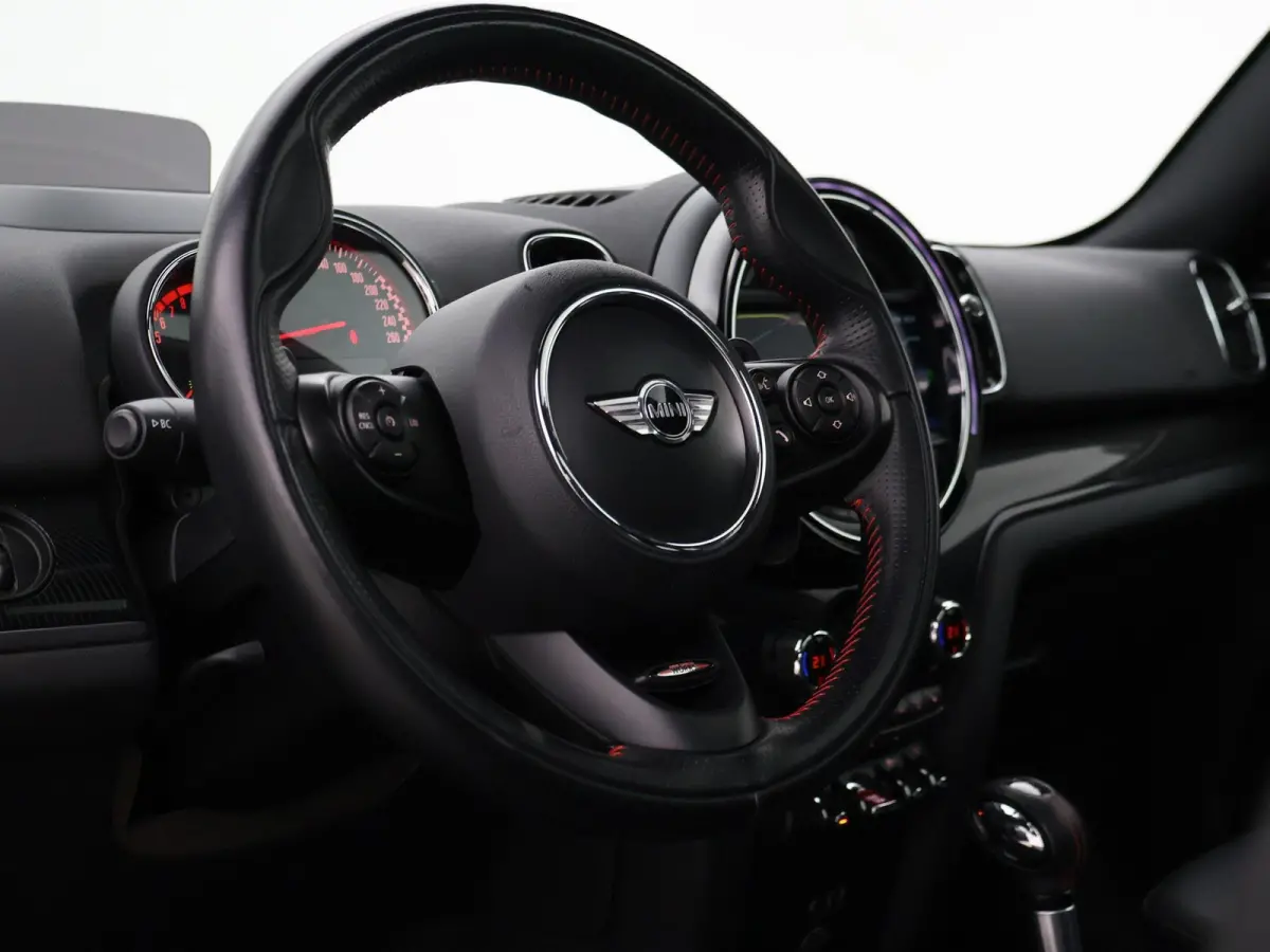 JCW 2.0 JOHN COOPER WORKS 231 PK ALL4 AUT. MAT GROEN + PANORAMA | CAMERA | HEAD-UP | HK | LEDER | STOELVERW.