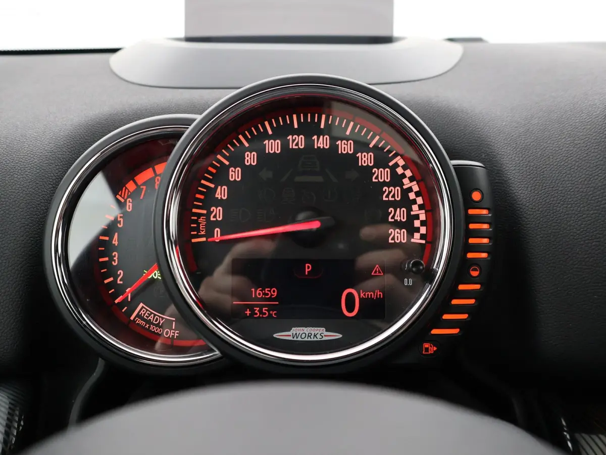 JCW 2.0 JOHN COOPER WORKS 231 PK ALL4 AUT. MAT GROEN + PANORAMA | CAMERA | HEAD-UP | HK | LEDER | STOELVERW.