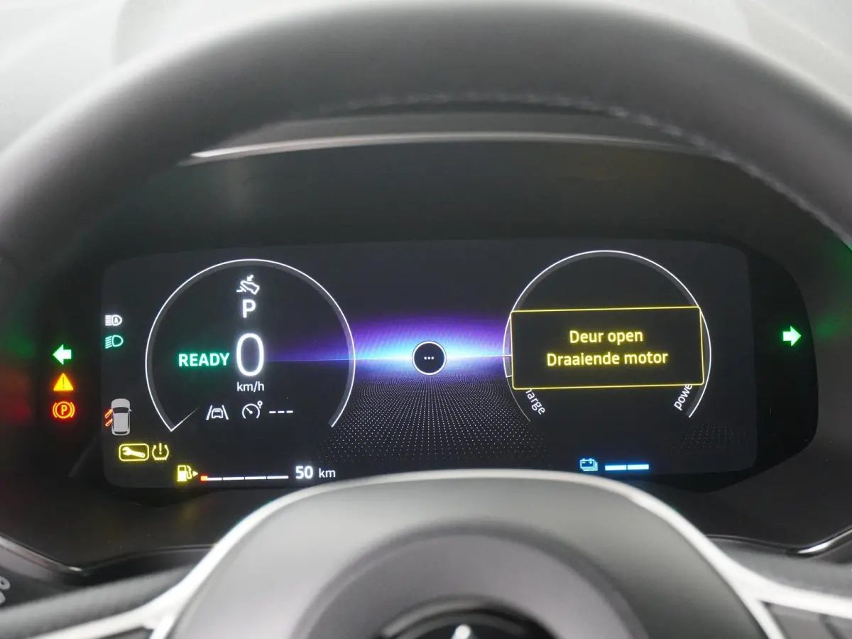 1.8 HEV First Edition | €3.000 Korting! | | Adaptive Cruise Control | Apple Carplay/Android Auto | Around View Monitor | Climate Control | Google Navigatie | Parkeer Assistent | Stoel- en 