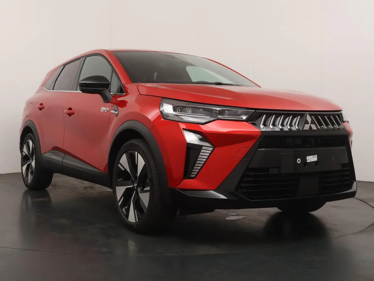 1.8 HEV First Edition | €3.000 Korting! | | Adaptive Cruise Control | Apple Carplay/Android Auto | Around View Monitor | Climate Control | Google Navigatie | Parkeer Assistent | Stoel- en 