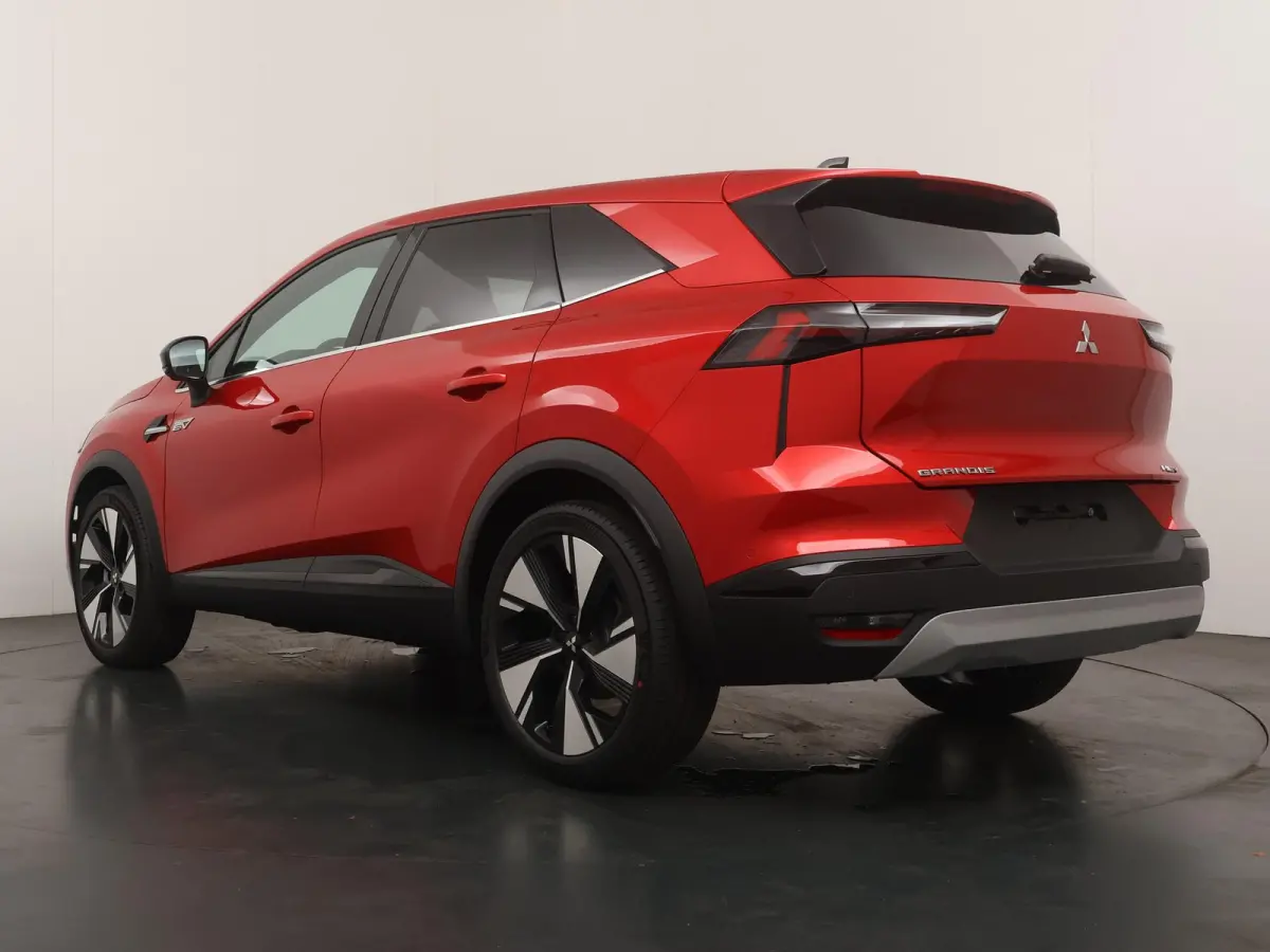 1.8 HEV First Edition | €3.000 Korting! | | Adaptive Cruise Control | Apple Carplay/Android Auto | Around View Monitor | Climate Control | Google Navigatie | Parkeer Assistent | Stoel- en 