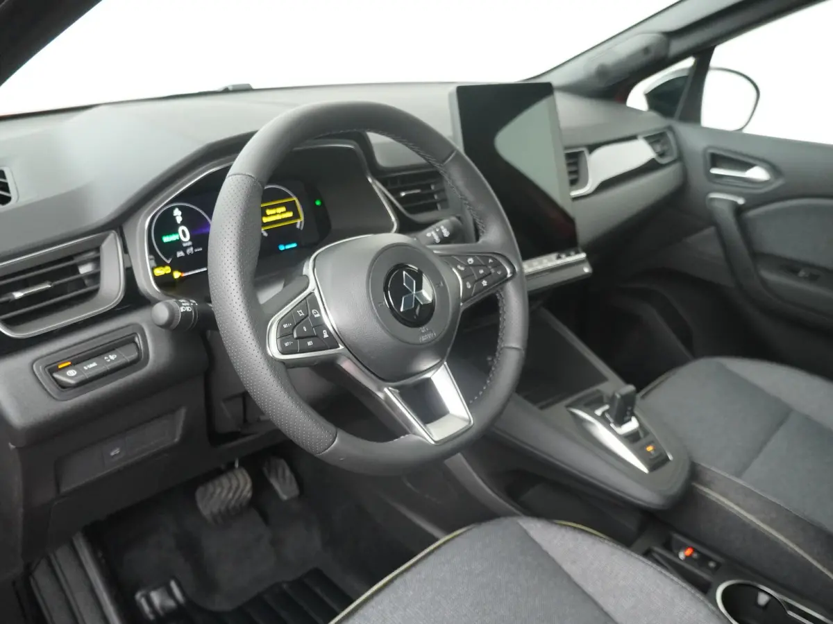 1.8 HEV First Edition | €3.000 Korting! | | Adaptive Cruise Control | Apple Carplay/Android Auto | Around View Monitor | Climate Control | Google Navigatie | Parkeer Assistent | Stoel- en 