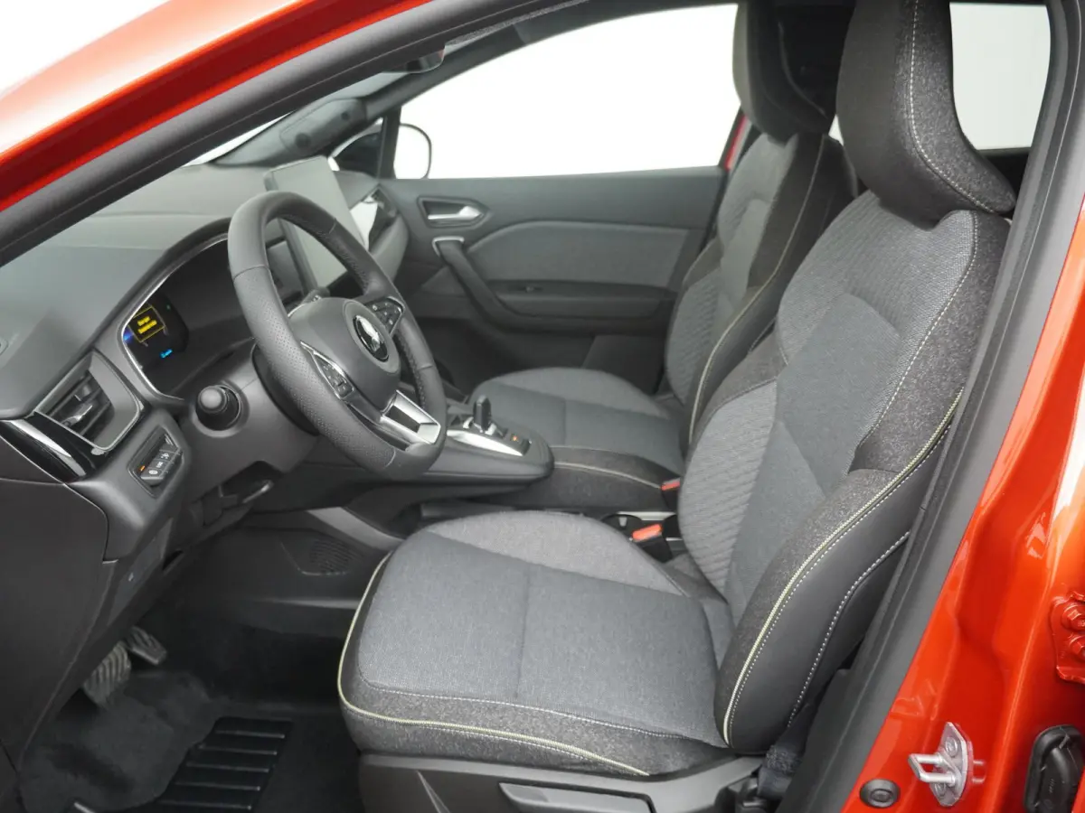 1.8 HEV First Edition | €3.000 Korting! | | Adaptive Cruise Control | Apple Carplay/Android Auto | Around View Monitor | Climate Control | Google Navigatie | Parkeer Assistent | Stoel- en 