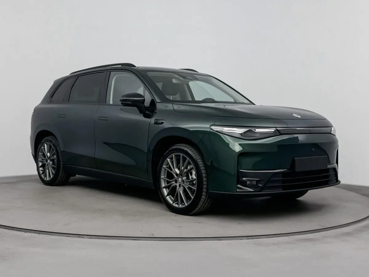Design Pro 69.9 kWh 215pk | Glazed Green | Navigatie | Panoramadak | Koelen en verwarmen voorstoelen op afstand | Camera | 1500kg trekgewicht!