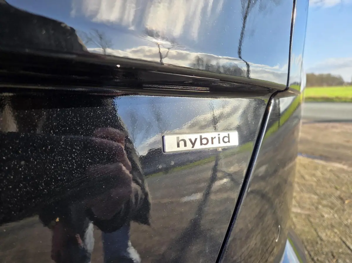 1.6 GDI HEV N Line | Full Hybrid | Carplay / Camera / 18"
