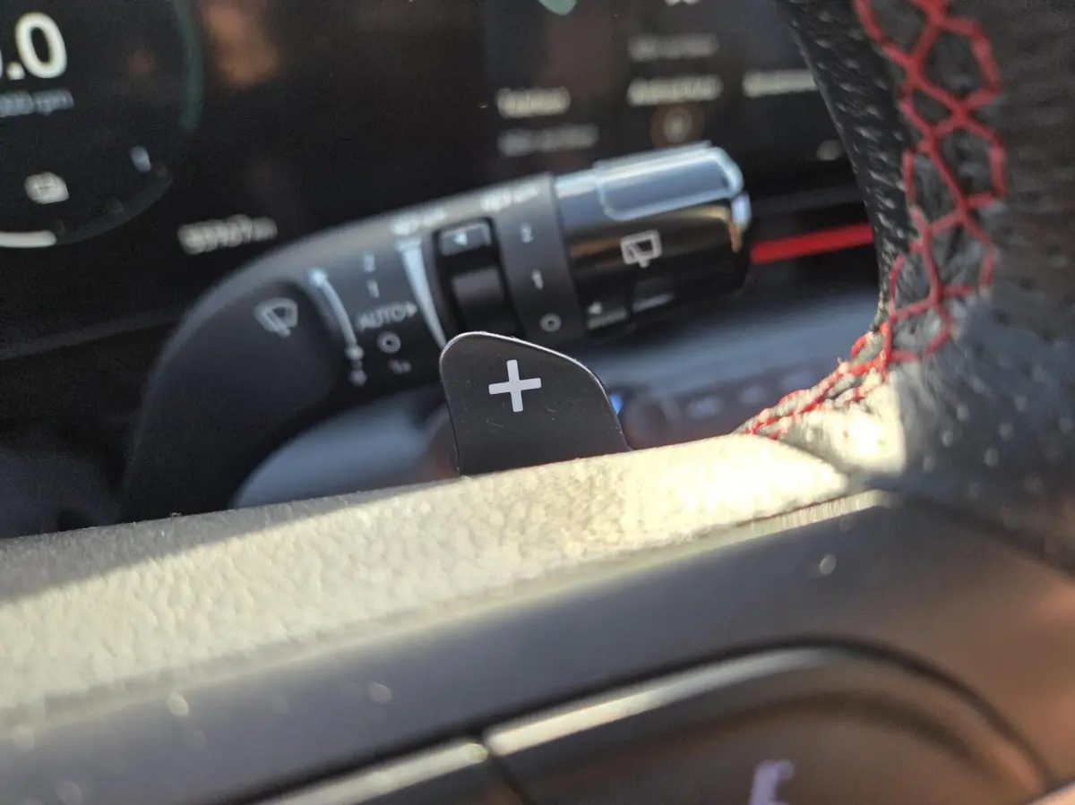 1.6 GDI HEV N Line | Full Hybrid | Carplay / Camera / 18"