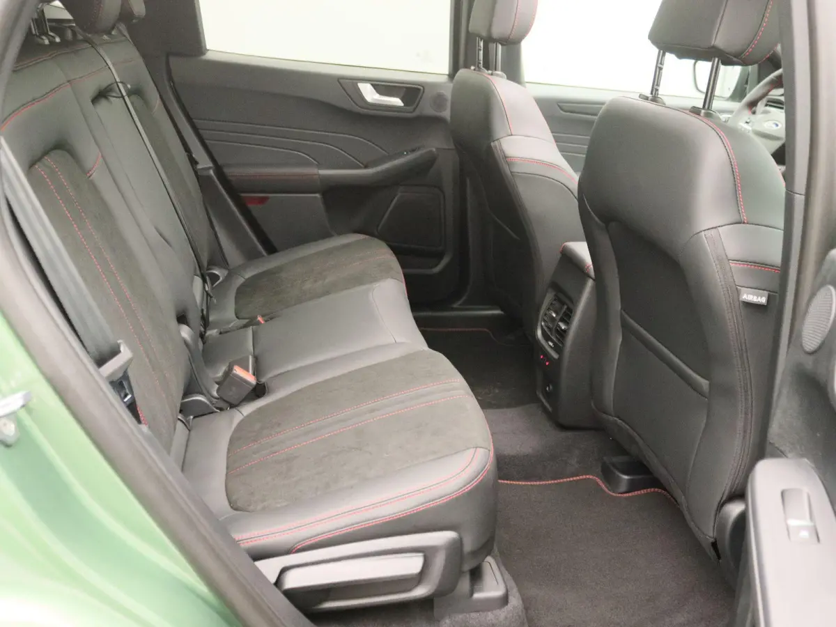 2.5 PHEV ST-Line X | UIT VOORRAAD LEVERBAAR | Trekhaak | Panoramadak | Black Pack