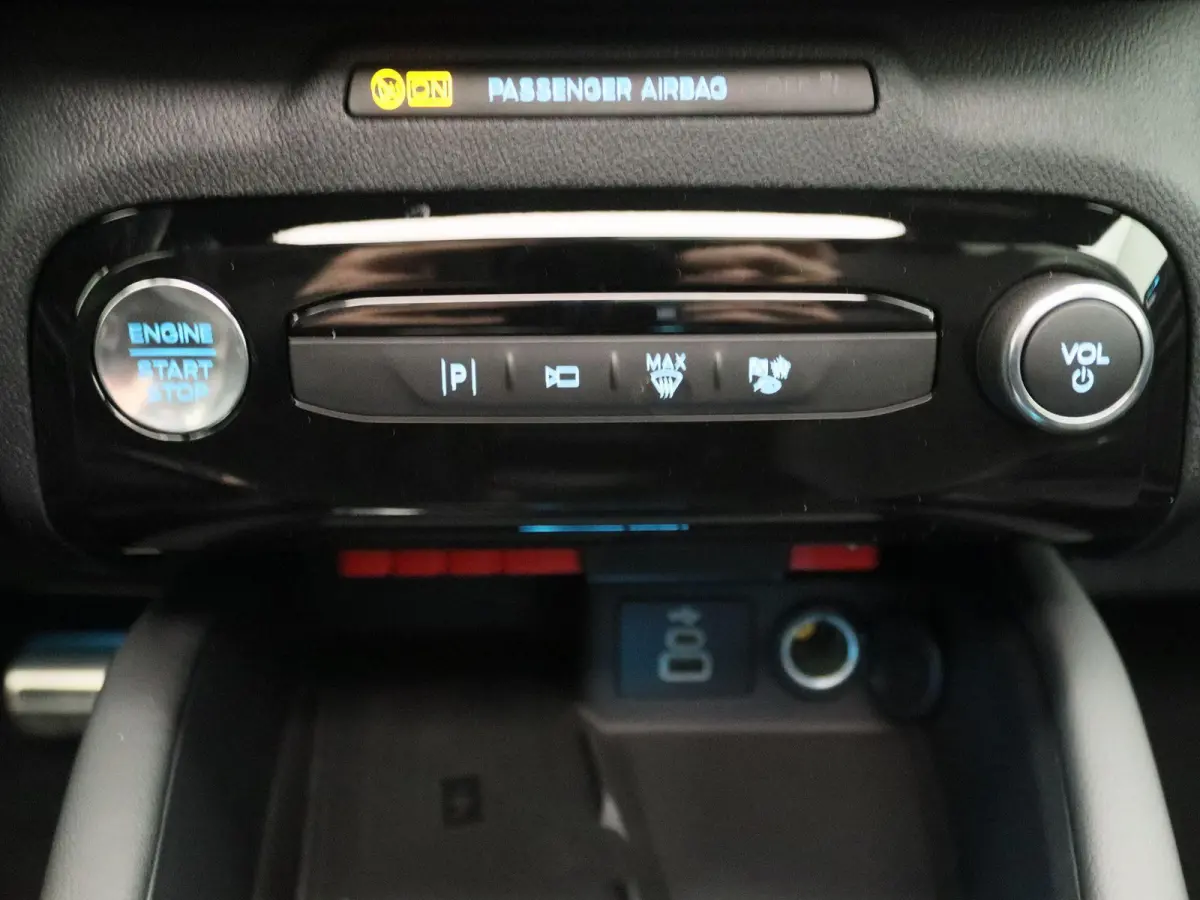 2.5 PHEV ST-Line X | UIT VOORRAAD LEVERBAAR | Trekhaak | Panoramadak | Black Pack