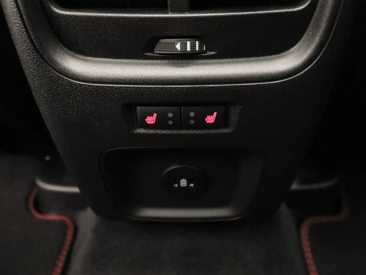 2.5 PHEV ST-Line X | UIT VOORRAAD LEVERBAAR | Trekhaak | Panoramadak | Black Pack