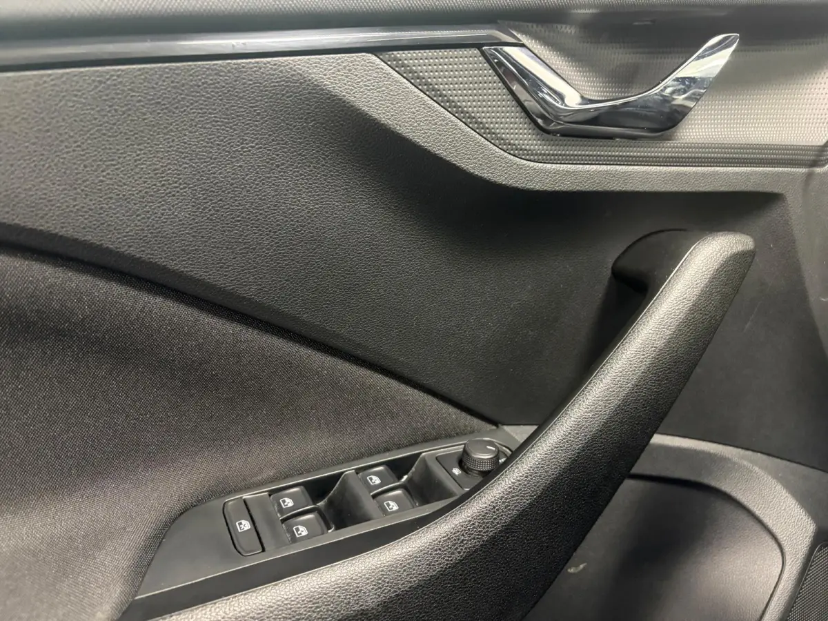 1.0 TSI Sport Business*Nap*Cruise-Control*Virtual cockpit*Stoelverwarming*PDC*Navi*Apple-Carplay-Andriod*