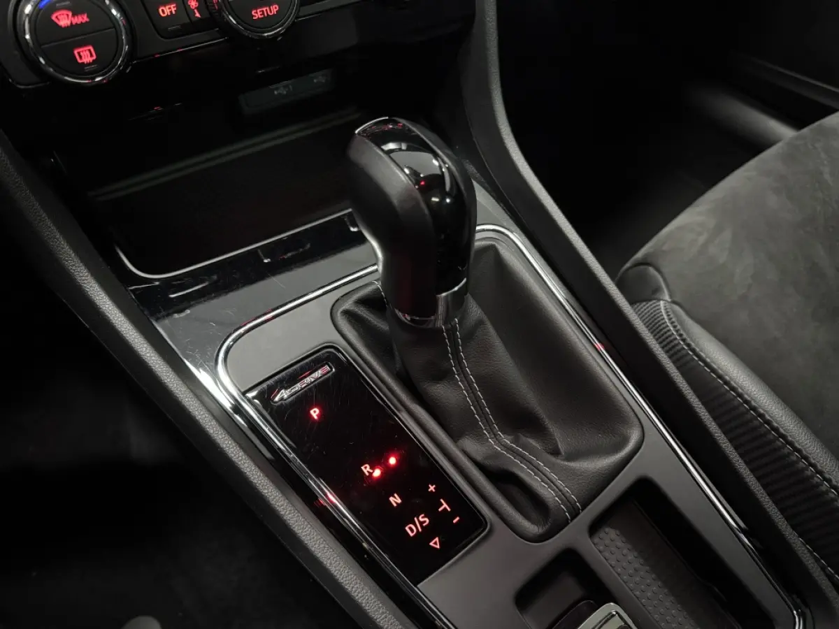 Cupra 300 4Drive Pano Virtual Acc Sfeer