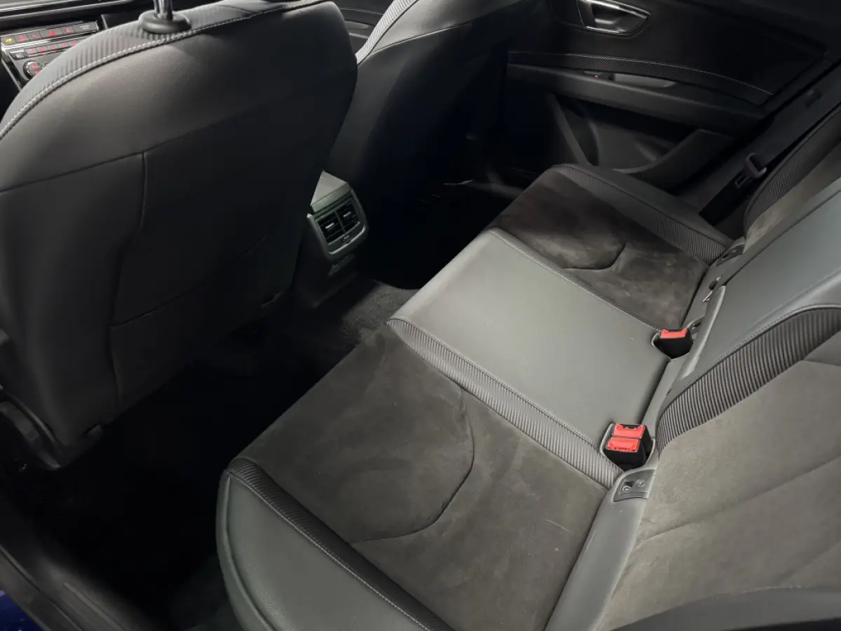 Cupra 300 4Drive Pano Virtual Acc Sfeer