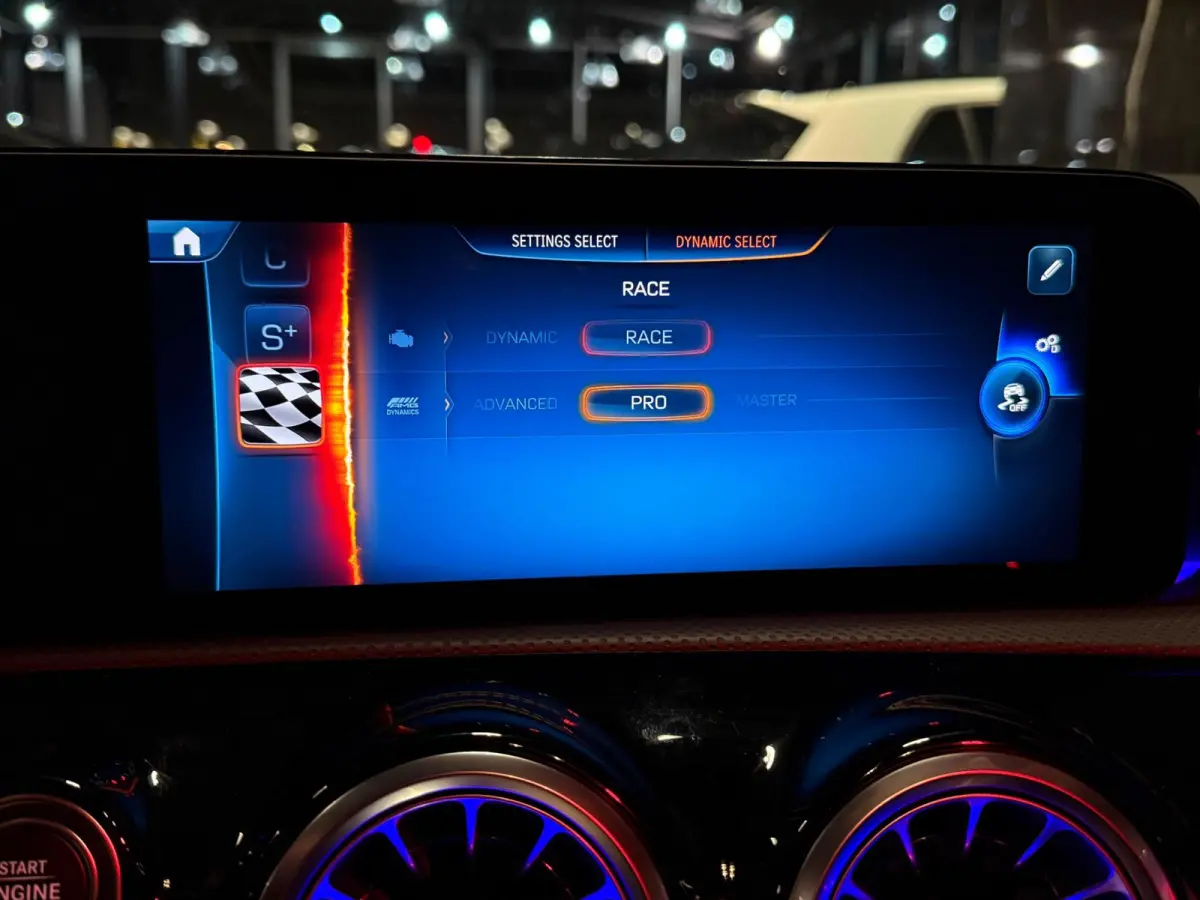 AMG 45 S 4MATIC+ |HUD|Eventuri|AERO|BURMESTER|CAM|
