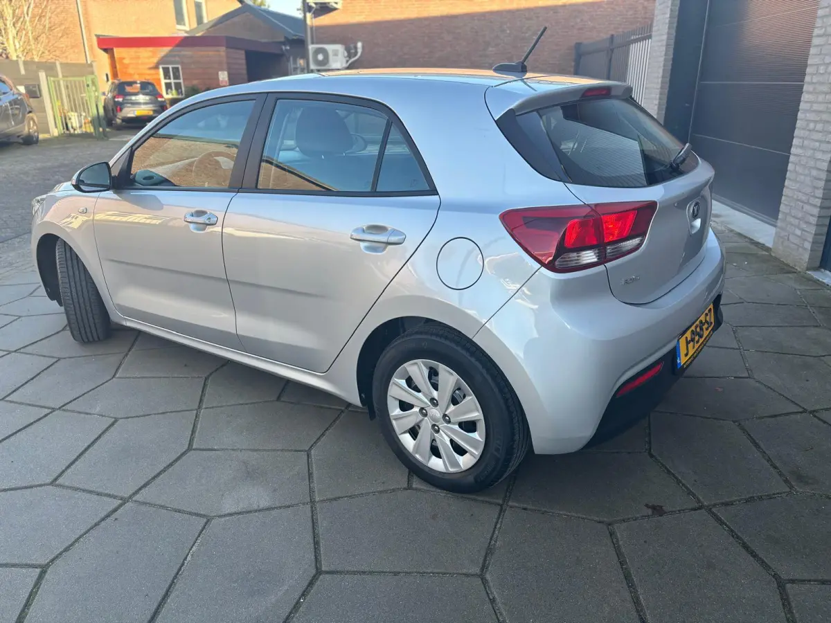1.0 T-GDi MHEV ComfortLine|Hybride |5 Drs | 6 versnell.| 1st eigen. | Ned. auto |