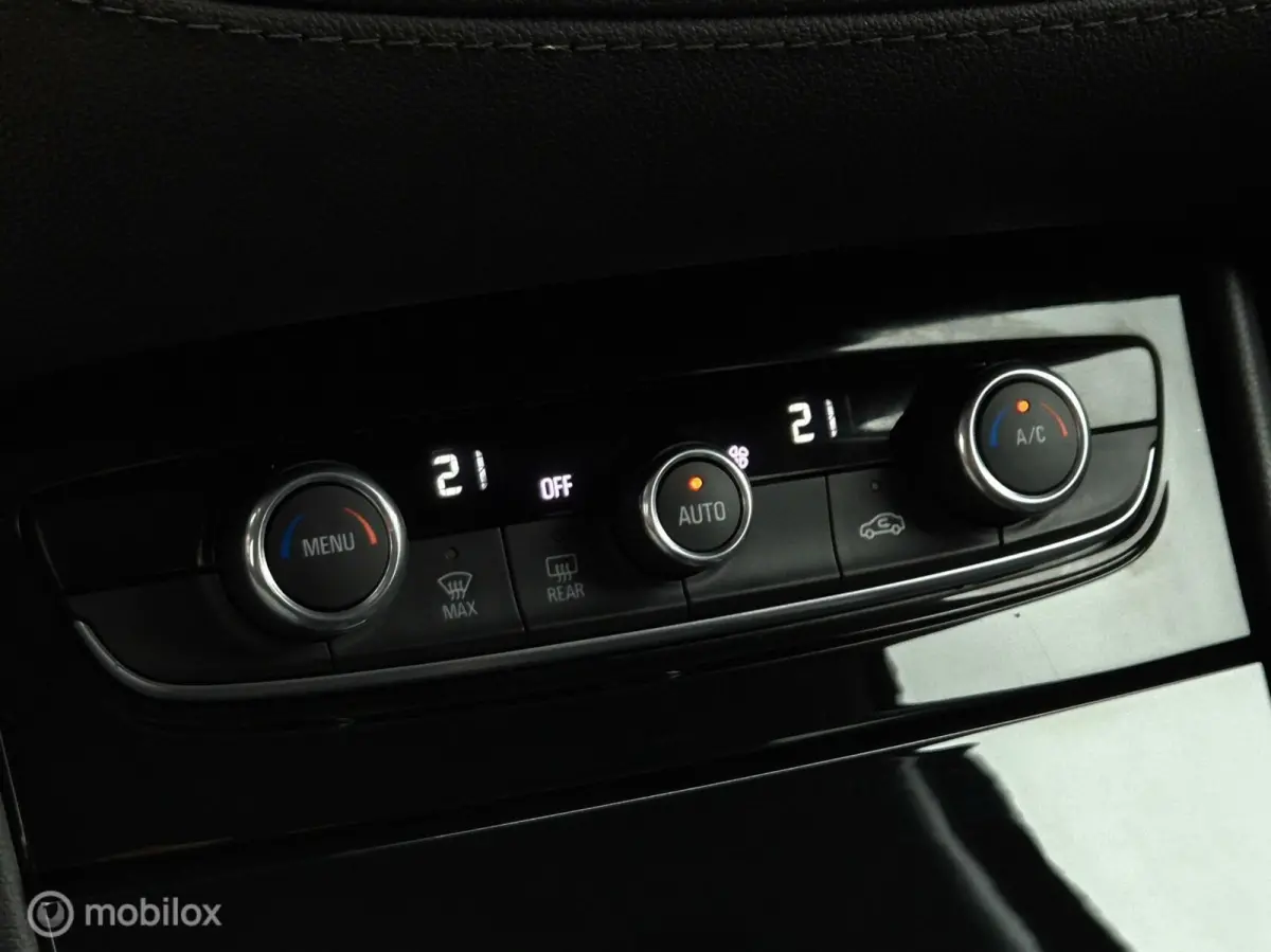 1.2 TURBO BUSINESS +/CAMERA/LED/HALF LEDER/CARPLAY/CLIMATE