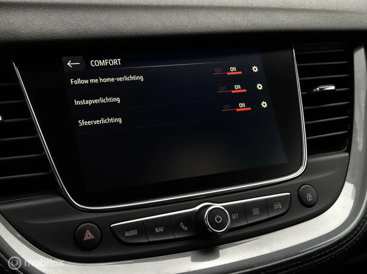 1.2 TURBO BUSINESS +/CAMERA/LED/HALF LEDER/CARPLAY/CLIMATE