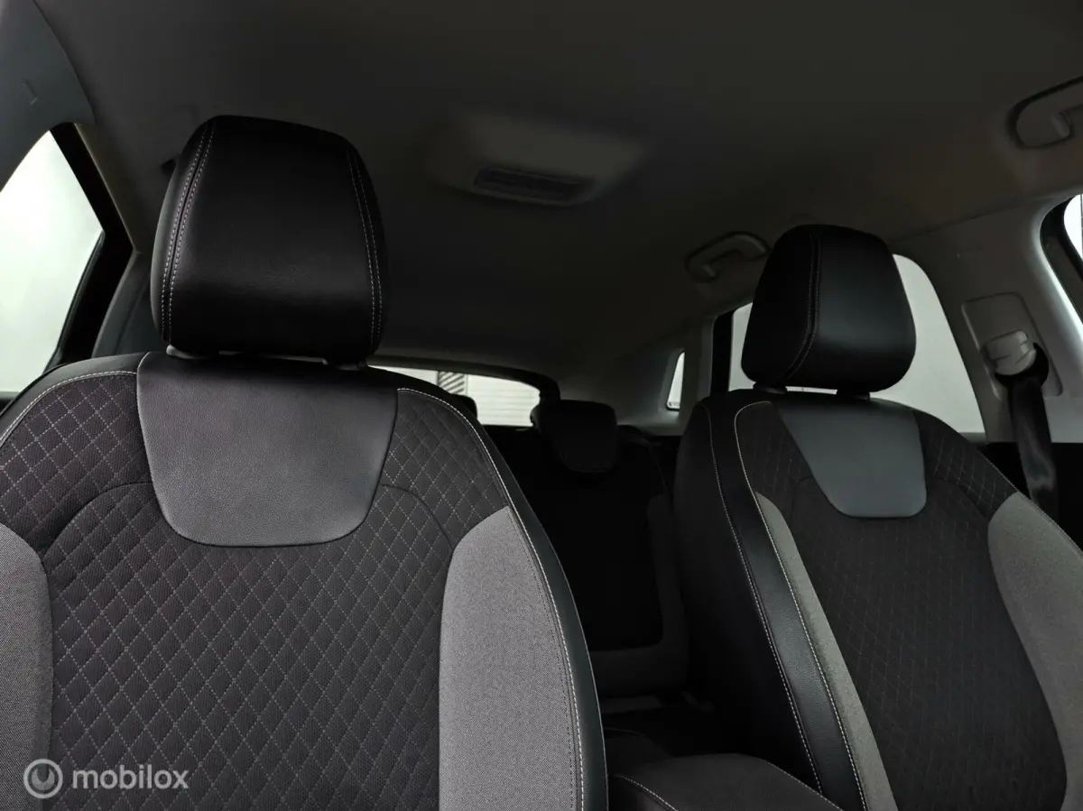 1.2 TURBO BUSINESS +/CAMERA/LED/HALF LEDER/CARPLAY/CLIMATE
