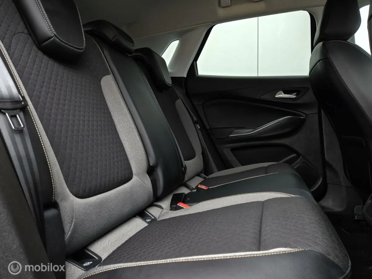 1.2 TURBO BUSINESS +/CAMERA/LED/HALF LEDER/CARPLAY/CLIMATE