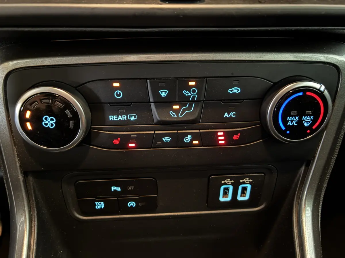 125pk EcoBoost Trend Ultimate navi-cruise-pdc-privacyglass