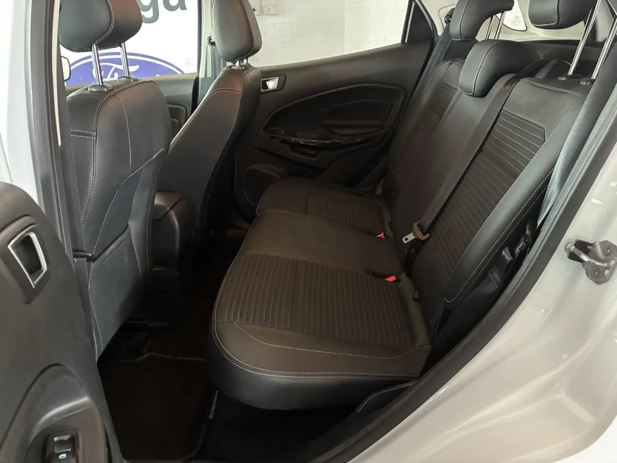 125pk EcoBoost Titanium navi-winterpack-blis