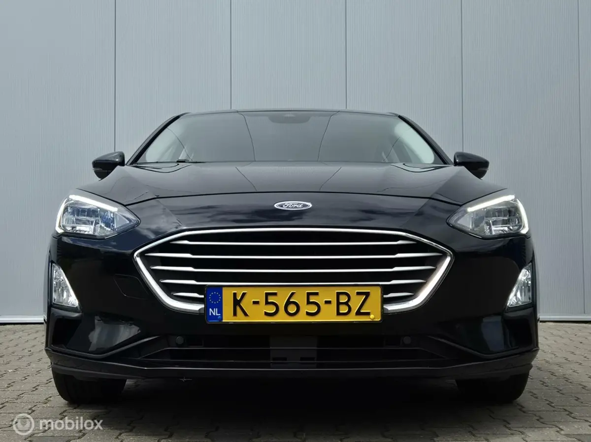 1.0 ECOBOOST HYBRID/LED/CAMERA/PDC/CARPLAY/NAVI/16''LMV