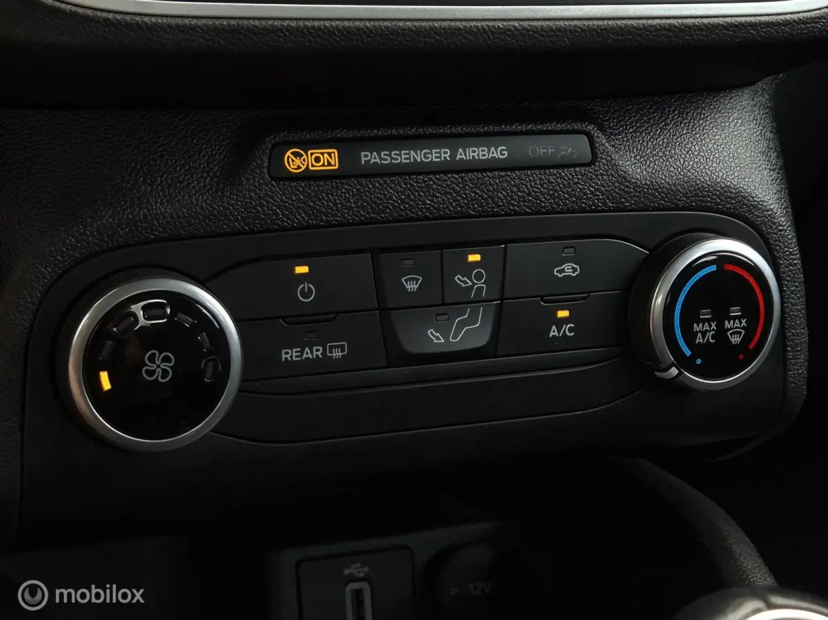 1.0 ECOBOOST HYBRID/LED/CAMERA/PDC/CARPLAY/NAVI/16''LMV