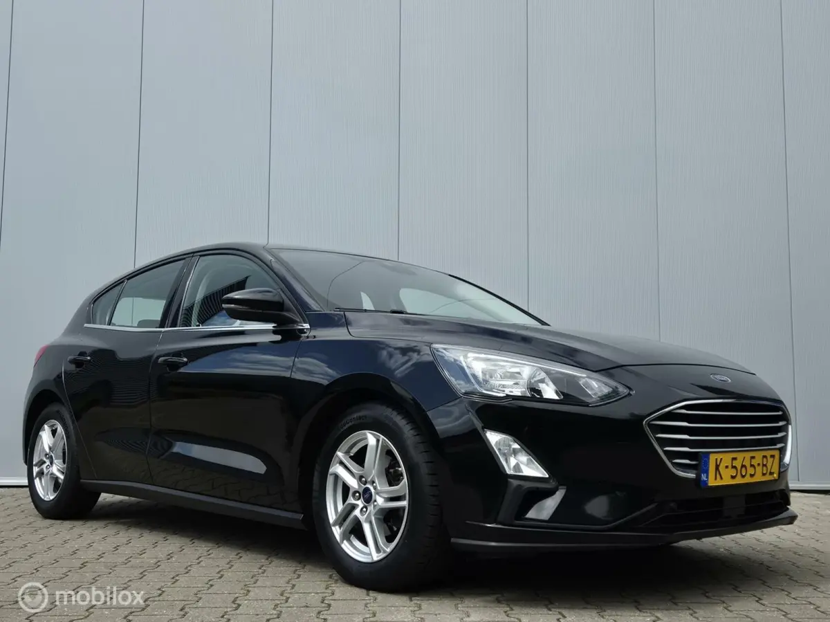 1.0 ECOBOOST HYBRID/LED/CAMERA/PDC/CARPLAY/NAVI/16''LMV
