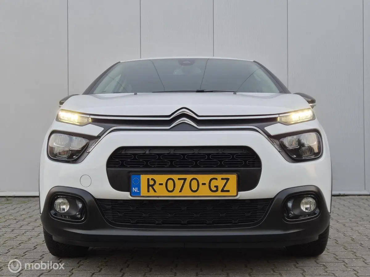 1.2 PURETECH FEEL/CLIMATE/LED/CARPLAY/CRUISE/BLUETOOTH