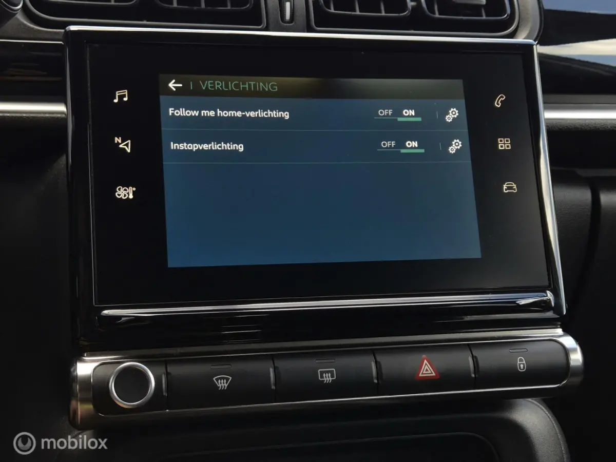 1.2 PURETECH FEEL/CLIMATE/LED/CARPLAY/CRUISE/BLUETOOTH