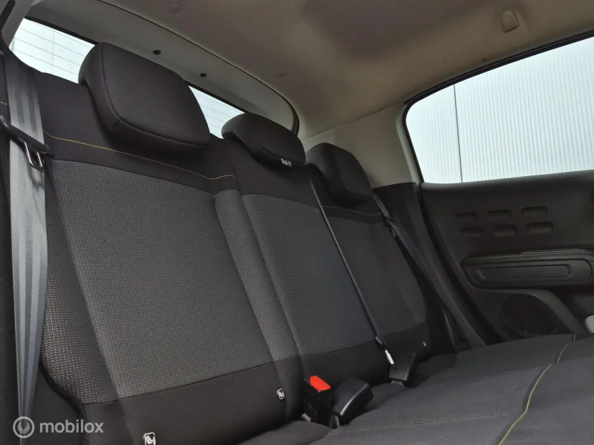 1.2 PURETECH FEEL/CLIMATE/LED/CARPLAY/CRUISE/BLUETOOTH