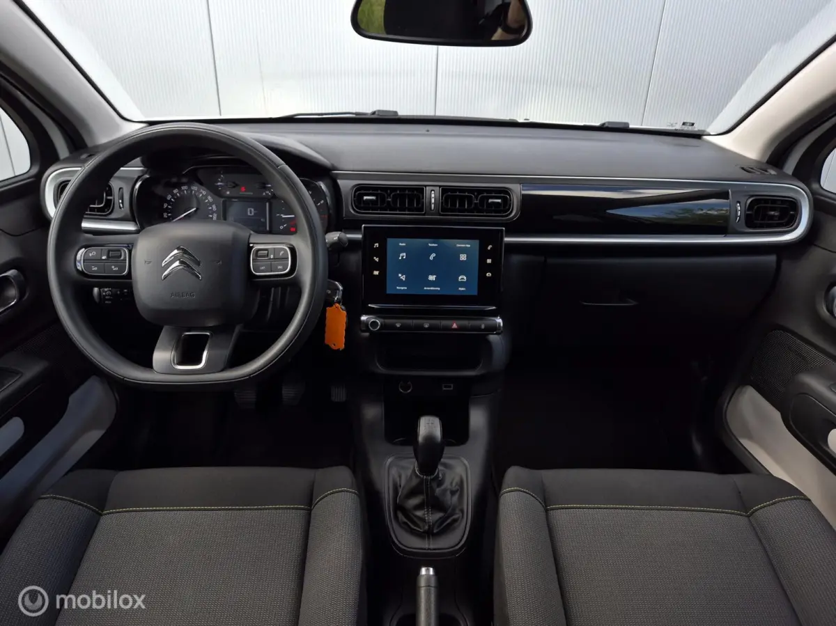 1.2 PURETECH FEEL/CLIMATE/LED/CARPLAY/CRUISE/BLUETOOTH
