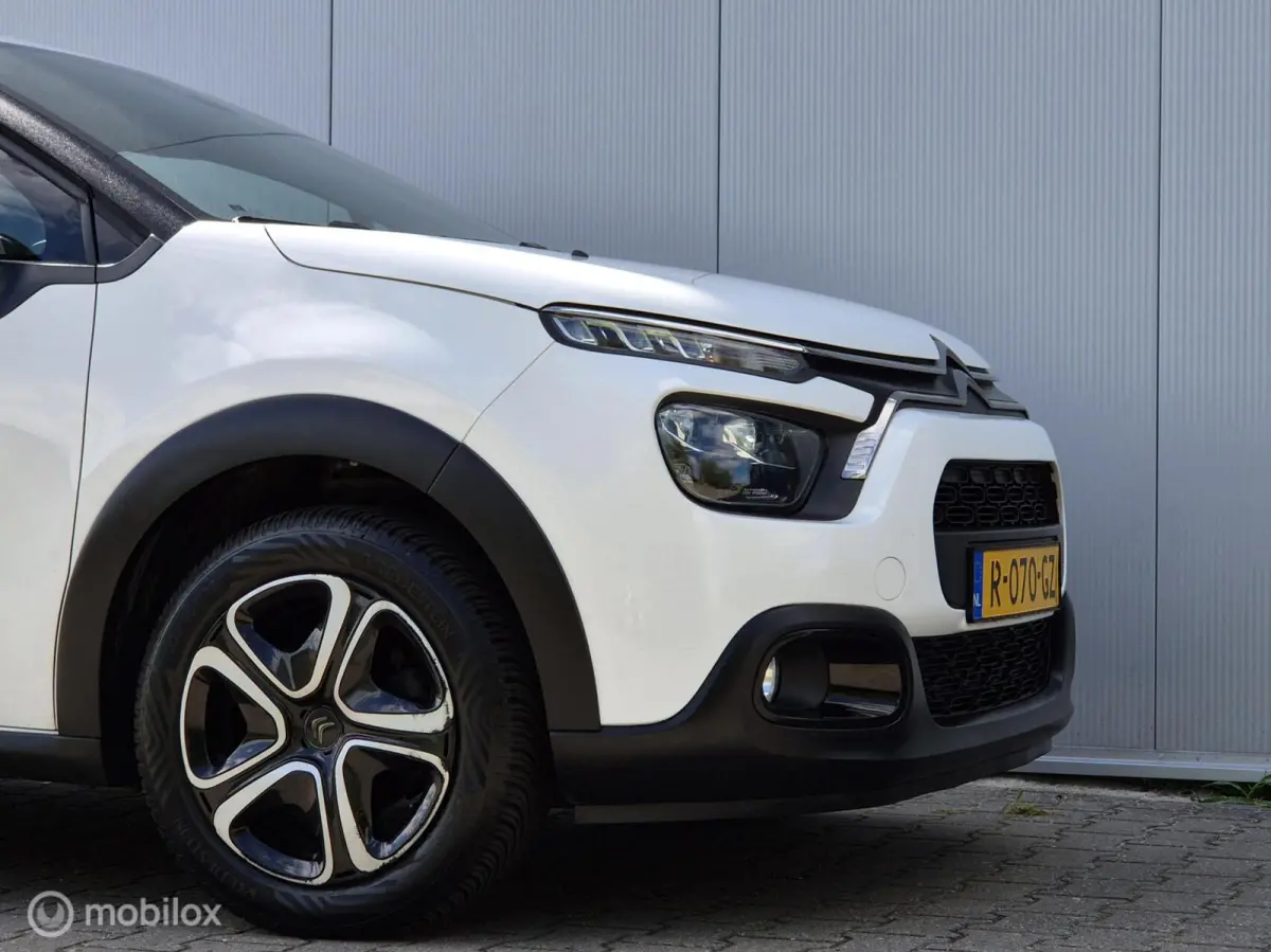 1.2 PURETECH FEEL/CLIMATE/LED/CARPLAY/CRUISE/BLUETOOTH