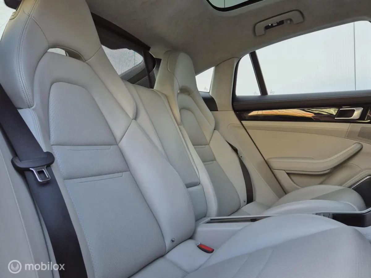 2.9 4 E-HYBRID/BURMESTER/360CAM/CHRONO/PANO/LEDER